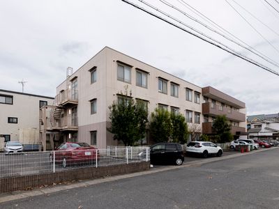 多階層建物の外観