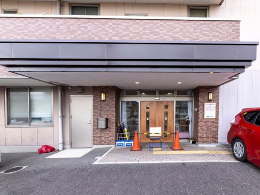 エントランスの外観