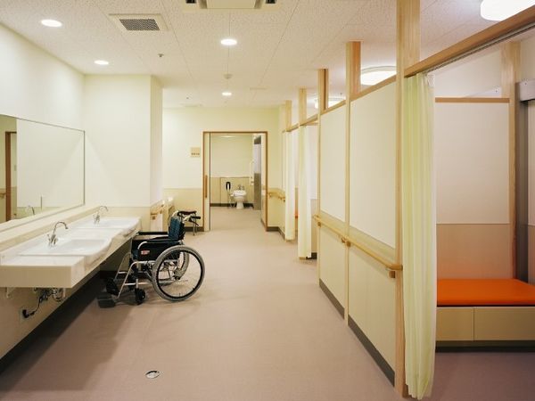バリアフリーの廊下