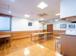 明るいダイニングスペース