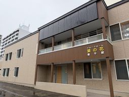 外観の正面図