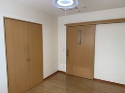 木目調の居室