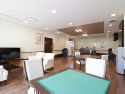 共有スペースの明るい雰囲気