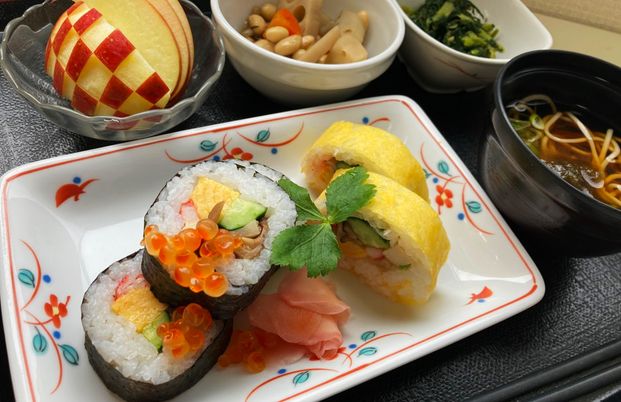 お昼の食事