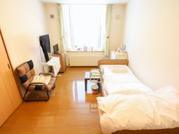 明るく清潔な居室