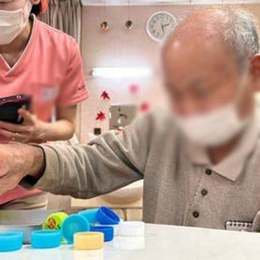 お年寄りとの活動の室内