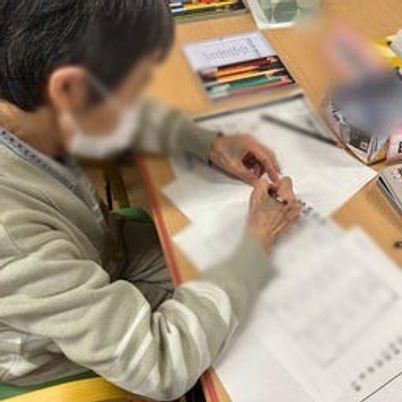 作業をする人物のイメージ