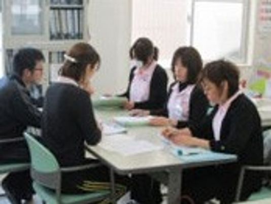 スタッフ会議の様子
