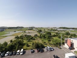 緑豊かな外観景観