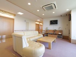 明るいリビングの様子