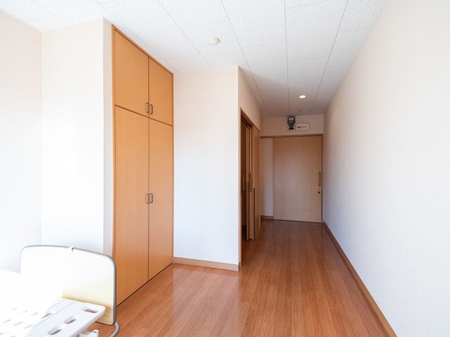 清潔感ある居室内観
