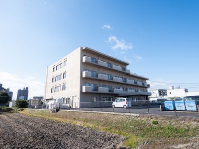 都市型施設の外観