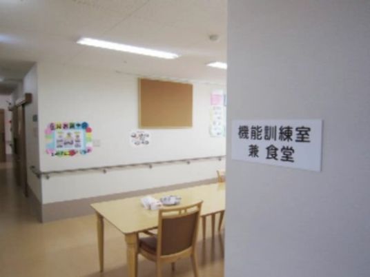 清潔な食堂の一角