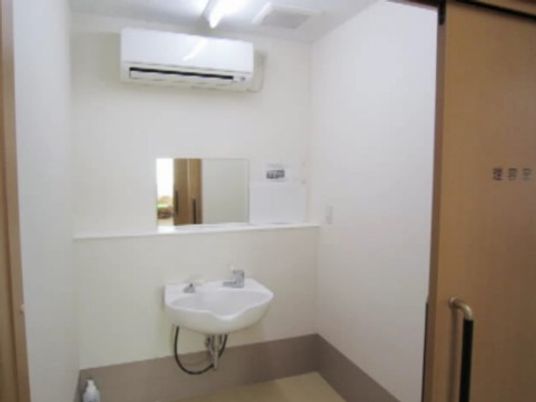 清潔な洗面台エリア