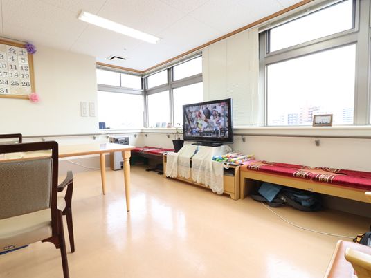 リビングの窓際風景