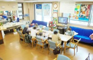 和やかなラウンジ