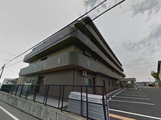 現代的な建物の外観