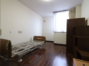 シンプルな個室の様子