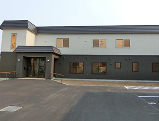 2階建ての建物外観