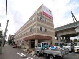 機能的な外観の建物