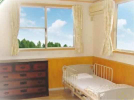 明るい個室の居室