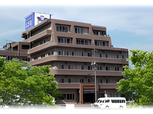 落ち着いた雰囲気の外観 外観 木々に囲まれた、落ち着きを感じる建物です。自然光を大切にした造りになっています。