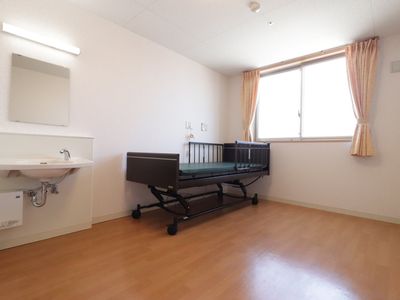 明るい居室の一角