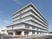 白い建物の明るい外観