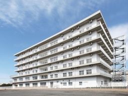 多階建て施設の外観