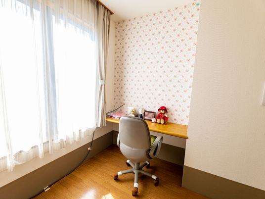 暖かみのある居室の角
