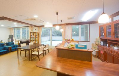 明るい空間のラウンジ