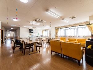 共有スペースの温かい雰囲気