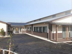 広々とした施設の景観