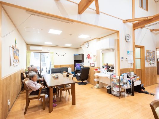 共有スペースの温もりある一角