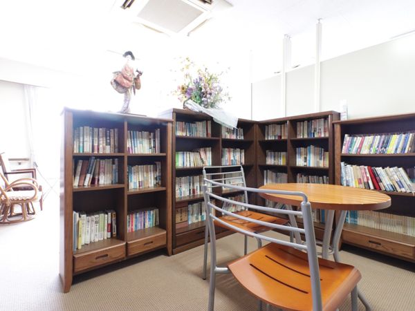 閑静な読書スペース