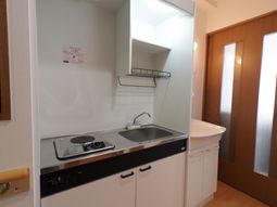 洗面台とコンロ付き居室