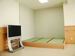 和室とテレビのある空間