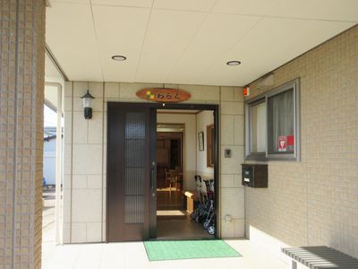 車椅子対応の入り口