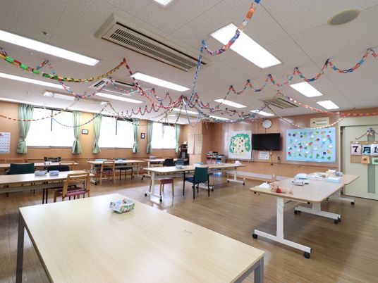 明るく広々とした活動室