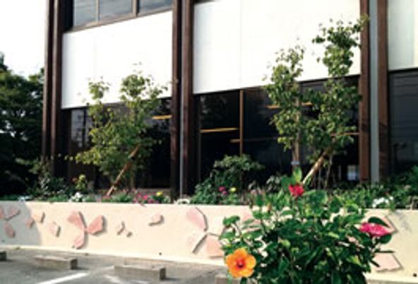 植物のある外観