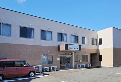 広々とした外観