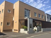 グループホーム らいふ敬愛 介護職・ヘルパー（正社員）