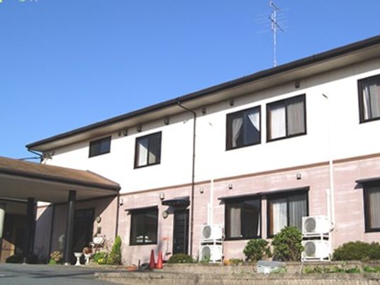 日差しが気持ち良い静かな外観