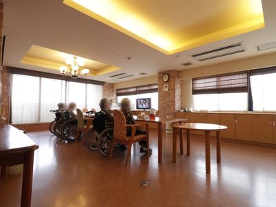 共有スペースの和やかな風景