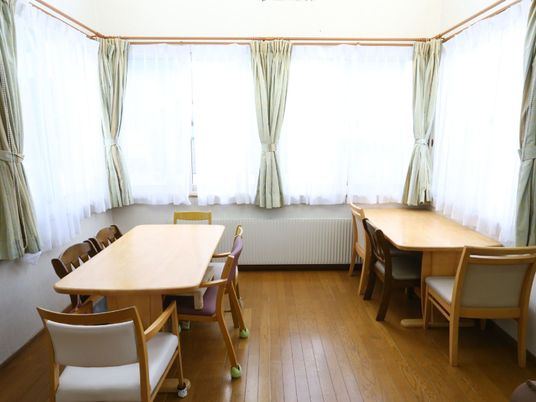 天井からの見下ろし居室