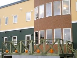 温かみのある施設外観