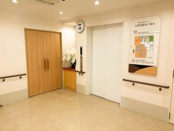 広々とした廊下