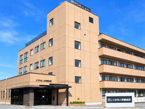 三好老人保健施設外観