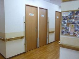 清潔な廊下の風景