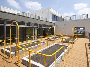 屋上菜園のテラス  